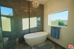 Single Family Residence, 5900 Winnetka ave, Woodland Hills, CA 91367 - 36