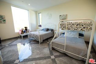 Single Family Residence, 5900 Winnetka ave, Woodland Hills, CA 91367 - 26