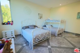 Single Family Residence, 5900 Winnetka ave, Woodland Hills, CA 91367 - 27