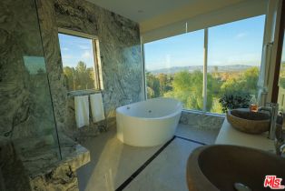 Single Family Residence, 5900 Winnetka ave, Woodland Hills, CA 91367 - 40