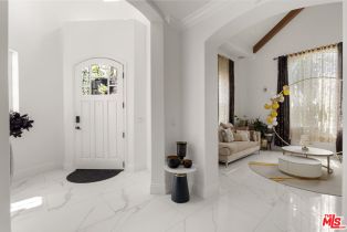 Single Family Residence, 21615 Medina Estates dr, Woodland Hills, CA 91364 - 3