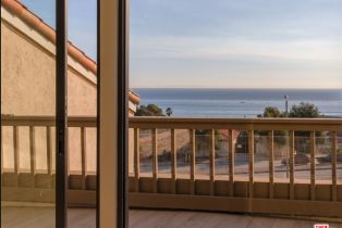 , 23916 De Ville way, Malibu, CA 90265 - 3