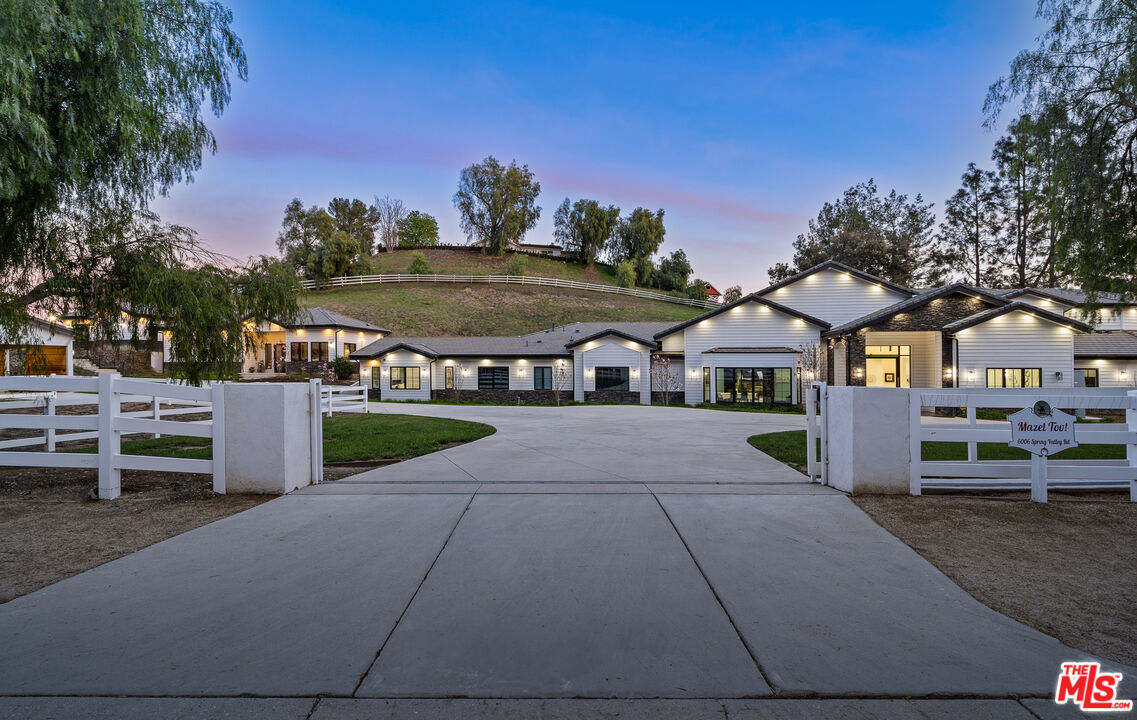 Single Family Residence, 6006 Spring Valley rd, Hidden Hills , CA 91302 - 1