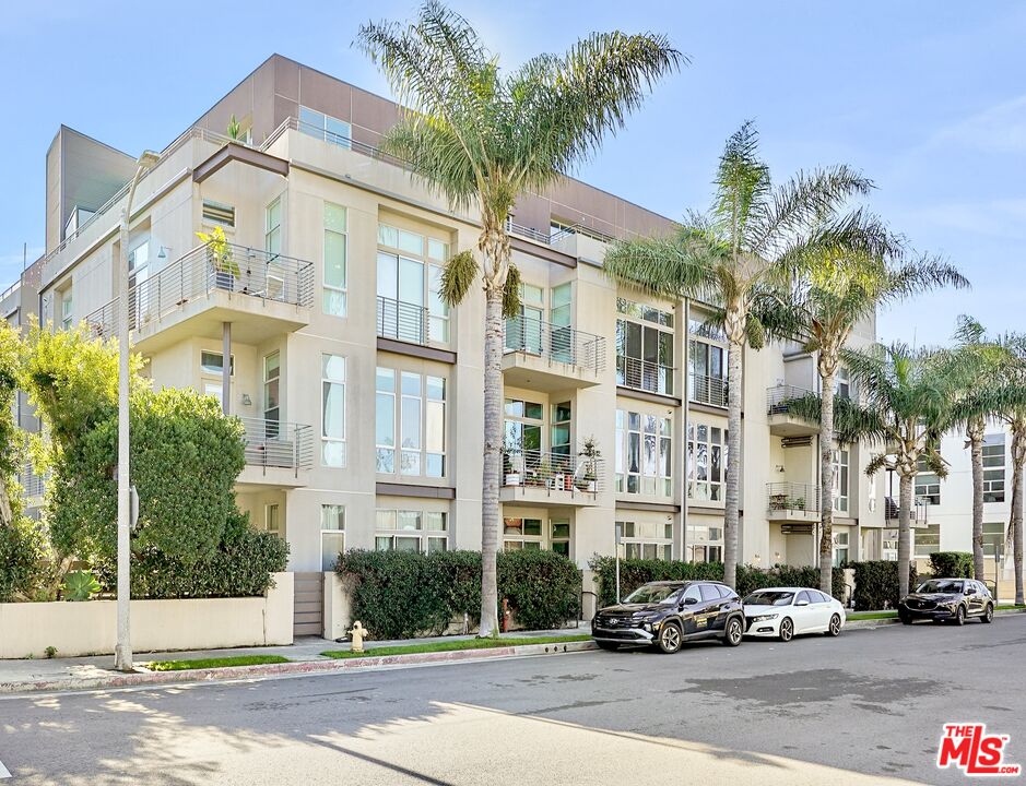 Condominium, 13320 Beach ave, Marina Del Rey, CA 90292 - 1