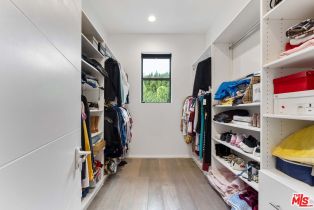 , 3964 Beverly Glen blvd, Sherman Oaks, CA 91423 - 32