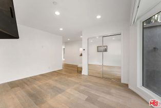 , 3964 Beverly Glen blvd, Sherman Oaks, CA 91423 - 7