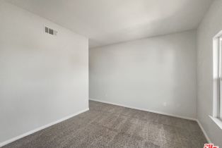 Single Family Residence, 5167 Knollwood way, Woodland Hills, CA 91364 - 11