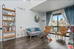 Condominium, 2175 Beverly Glen blvd, Westwood, CA 90025 - 4