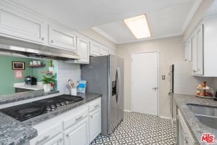 Single Family Residence, 21881 Ybarra rd, Woodland Hills, CA 91364 - 9