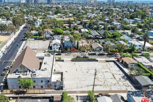 , 685 Westminster ave, Venice, CA 90291 - 5