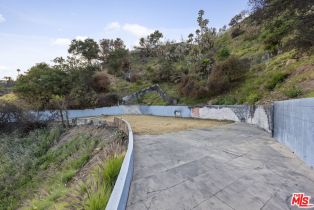 , 16613 Pequeno pl, Pacific Palisades, CA 90272 - 5