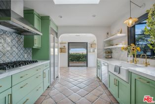 Single Family Residence, 3646 Sunswept dr, Studio City, CA 91604 - 9