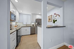 Condominium, 8530 Holloway dr, West Hollywood , CA 90069 - 8