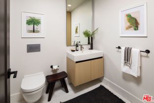 , 3833 Dunn, Culver City, CA 90232 - 6