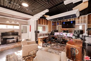 Single Family Residence, 110 Brighton st, Burbank, CA 91506 - 19