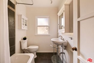 Single Family Residence, 110 Brighton st, Burbank, CA 91506 - 27