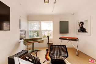 Single Family Residence, 110 Brighton st, Burbank, CA 91506 - 24