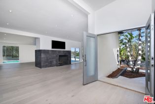 Single Family Residence, 14892 Jadestone dr, Sherman Oaks, CA 91403 - 3