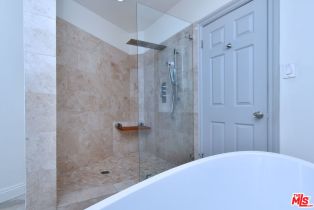 Single Family Residence, 14892 Jadestone dr, Sherman Oaks, CA 91403 - 44