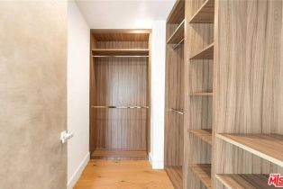 Single Family Residence, 13812 Cumpston st, Sherman Oaks, CA 91401 - 25