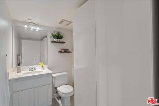 Condominium, 13200 Pacific Promenade prome, Playa Vista, CA 90094 - 12