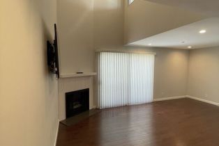 , 1453 3rd Street Promenade, Santa Monica, CA 90401 - 10