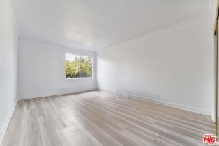Condominium, 10465 Eastborne ave, Westwood, CA 90024 - 10