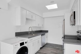 Apartment, 1610 Beverly Glen blvd, Wilshire Corridor, CA 90024 - 3