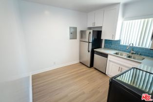 Apartment, 123 California ave, Santa Monica, CA 90403 - 6
