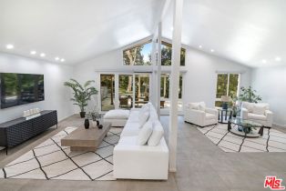 Single Family Residence, 3585 Alana dr, Sherman Oaks, CA 91403 - 4