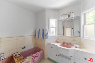 , 23017 Sylvan st, Woodland Hills, CA 91367 - 16