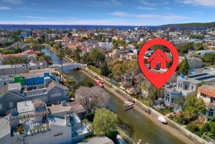 Single Family Residence, 415 Sherman Canal, Venice, CA 90291 - 5