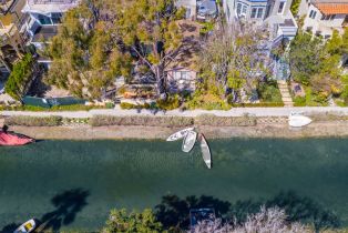 Single Family Residence, 415 Sherman Canal, Venice, CA 90291 - 3