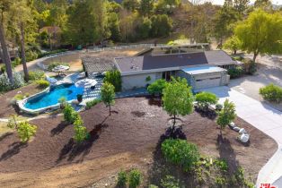 Single Family Residence, 2121 Mckain st, Calabasas, CA 91302 - 13