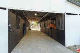 Single Family Residence, 2121 Mckain st, Calabasas, CA 91302 - 61