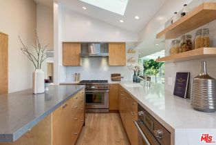 Single Family Residence, 9316 Beverly Crest dr, Beverly Hills, CA 90210 - 15