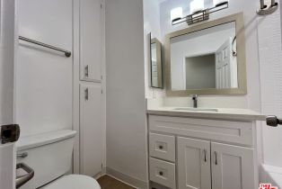 , 204 Washington ave, Santa Monica, CA 90403 - 3