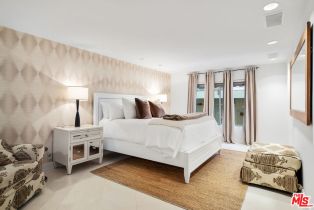 , 8490 FOUNTAIN ave, West Hollywood , CA 90069 - 9