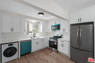 , 1031 Laurel ave, West Hollywood , CA 90046 - 7