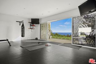 Single Family Residence, 27454 Winding way, Malibu, CA 90265 - 6