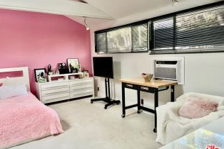 , 9877 Carmelita ave, Beverly Hills, CA 90210 - 6