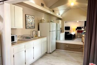 , 9877 Carmelita ave, Beverly Hills, CA 90210 - 9