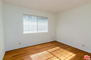 , 21707 Costanso st, Woodland Hills, CA 91364 - 8