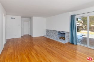 , 21707 Costanso st, Woodland Hills, CA 91364 - 4