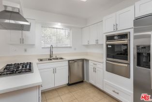 , 21707 Costanso st, Woodland Hills, CA 91364 - 7