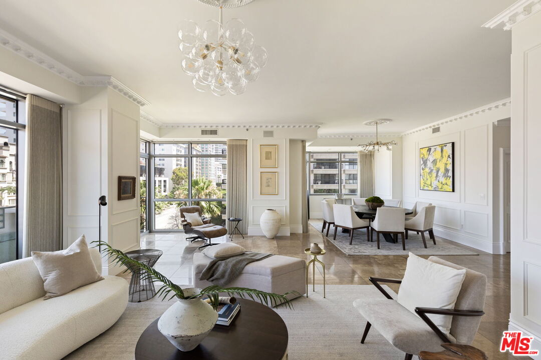 Condominium, 10800 Wilshire blvd, Wilshire Corridor, CA 90024 - 1