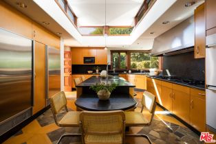 Single Family Residence, 1160 Shadow Hill way, Beverly Hills, CA 90210 - 9