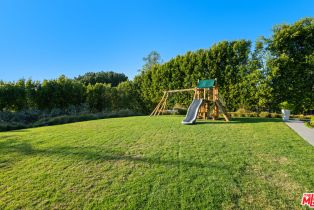 Single Family Residence, 9540 Oak Pass rd, Beverly Hills, CA 90210 - 11