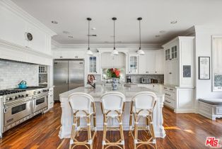 , 765 ALMAR ave, Pacific Palisades, CA 90272 - 5