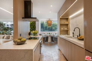 Condominium, 8787 Shoreham dr, West Hollywood , CA 90069 - 5